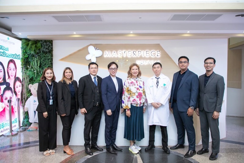 MASTER’ ต้อนรับคณะผู้บริหารการท่องเที่ยวแห่งประเทศไทย พร้อมนำเยี่ยมชมแผนกศัลยกรรมความงาม